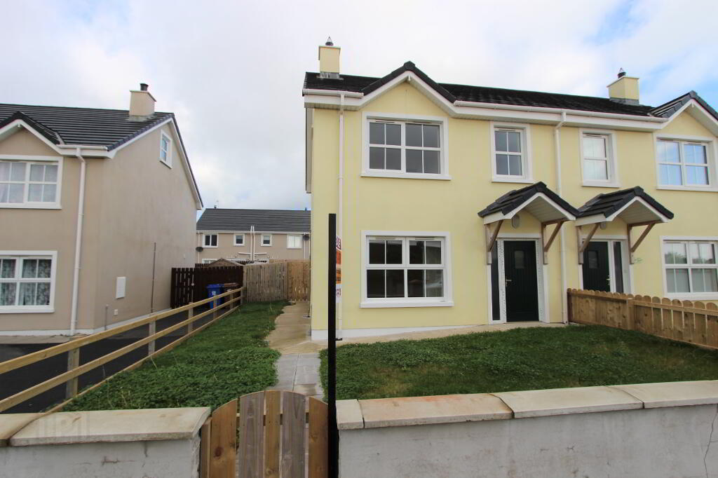 11 Larkmount, Kilkeel