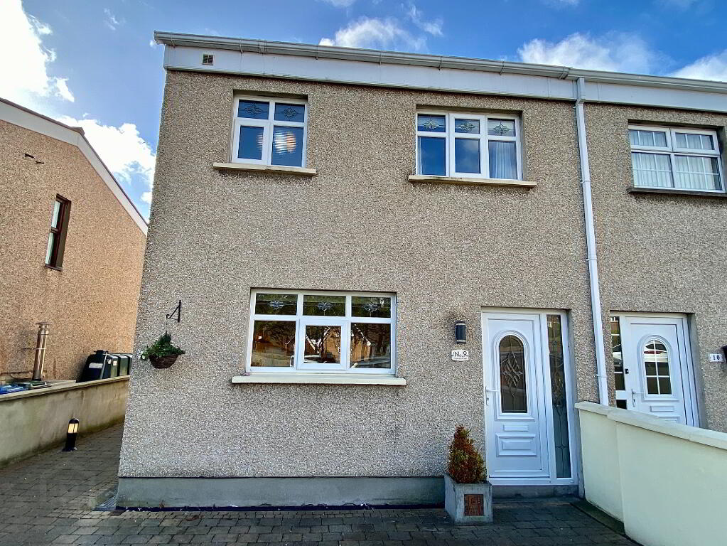 9 Farren Park, Pennyburn