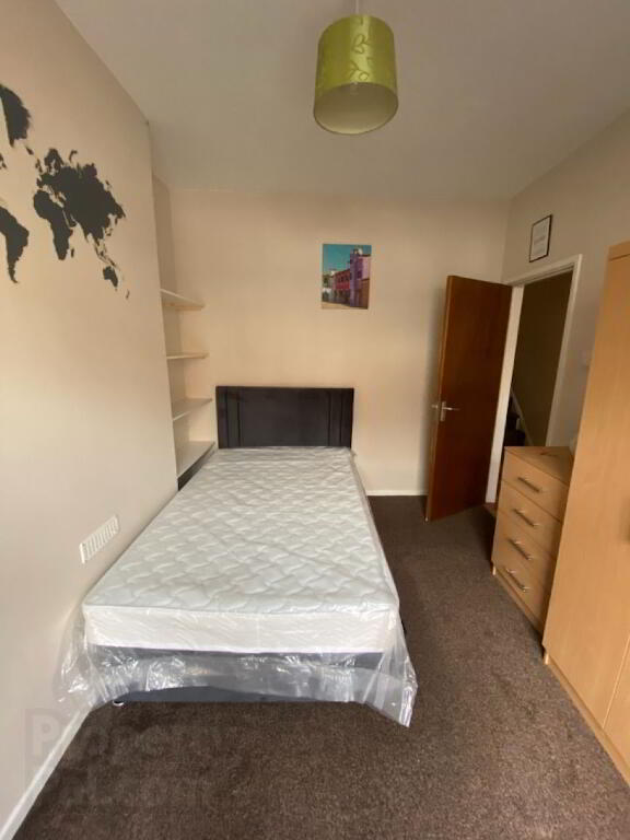 Photo 1 of Room 1 156 Dunluce Avenue, Belfast