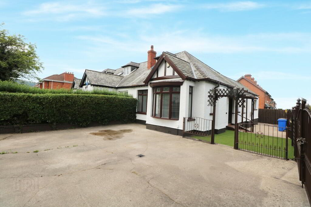 2 Weston Drive Stockmans Lane, Belfast