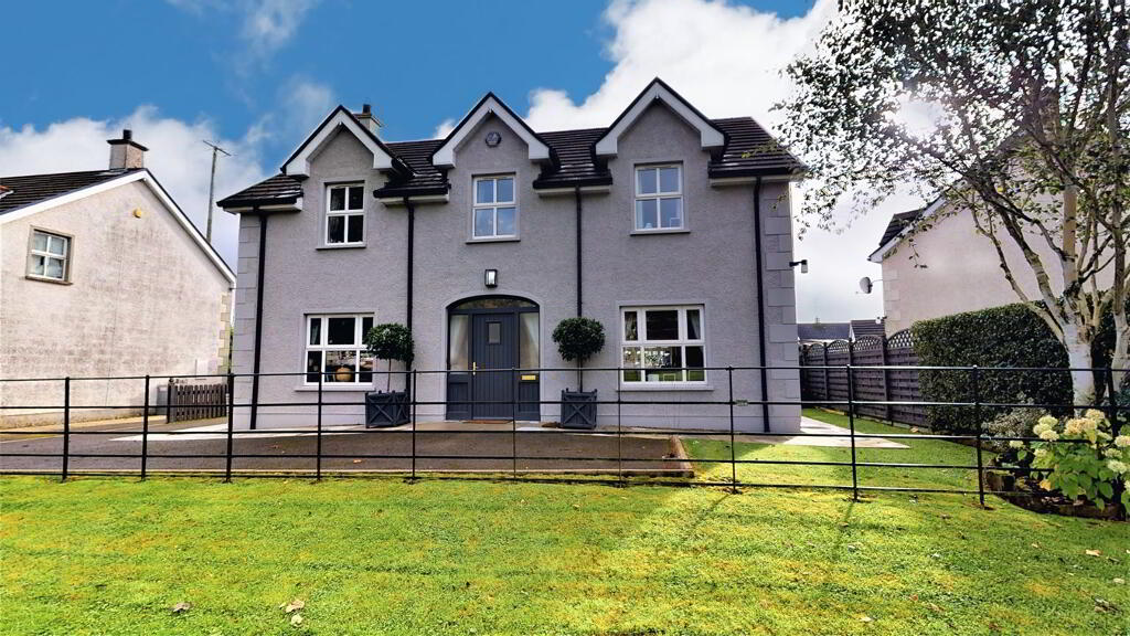 8 Tully Meadows, Bellanaleck