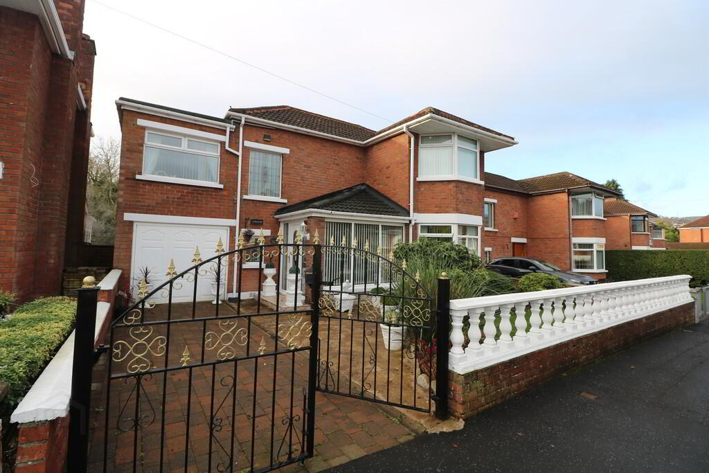 55 Abbeydale Crescent, Belfast