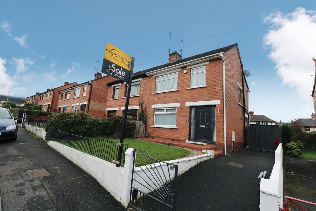 60 Mooreland Park, Belfast
