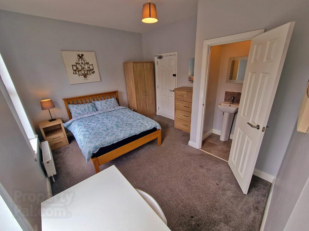 Photo 13 of House For Rent, 773 Lisburn Rd, Belfast