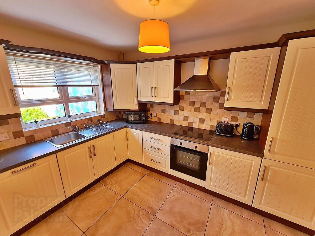 Photo 14 of House For Rent, 361 Donegall Rd, Belfast