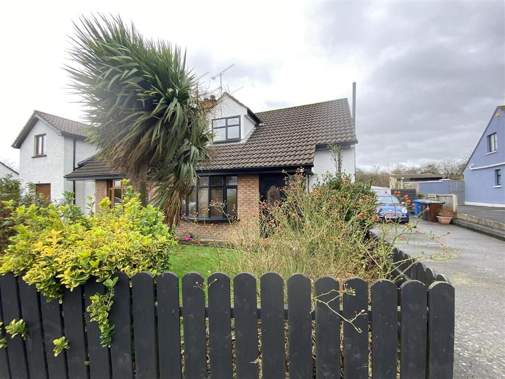 222 Hatmore Park, Derry