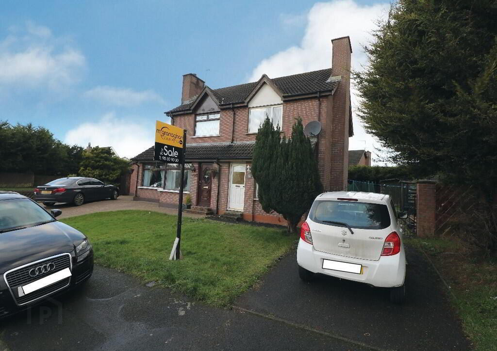 87 Lagmore Grove Dunmurry, Belfast
