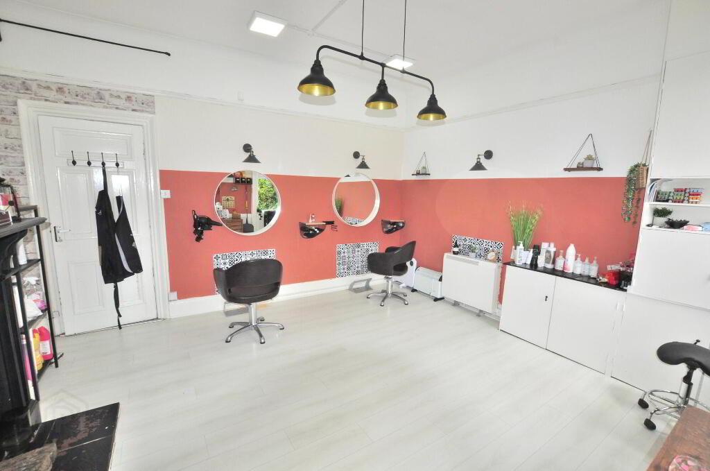 Photo 4 of Room 2, 126 Bloomfield Avenue, Belfast