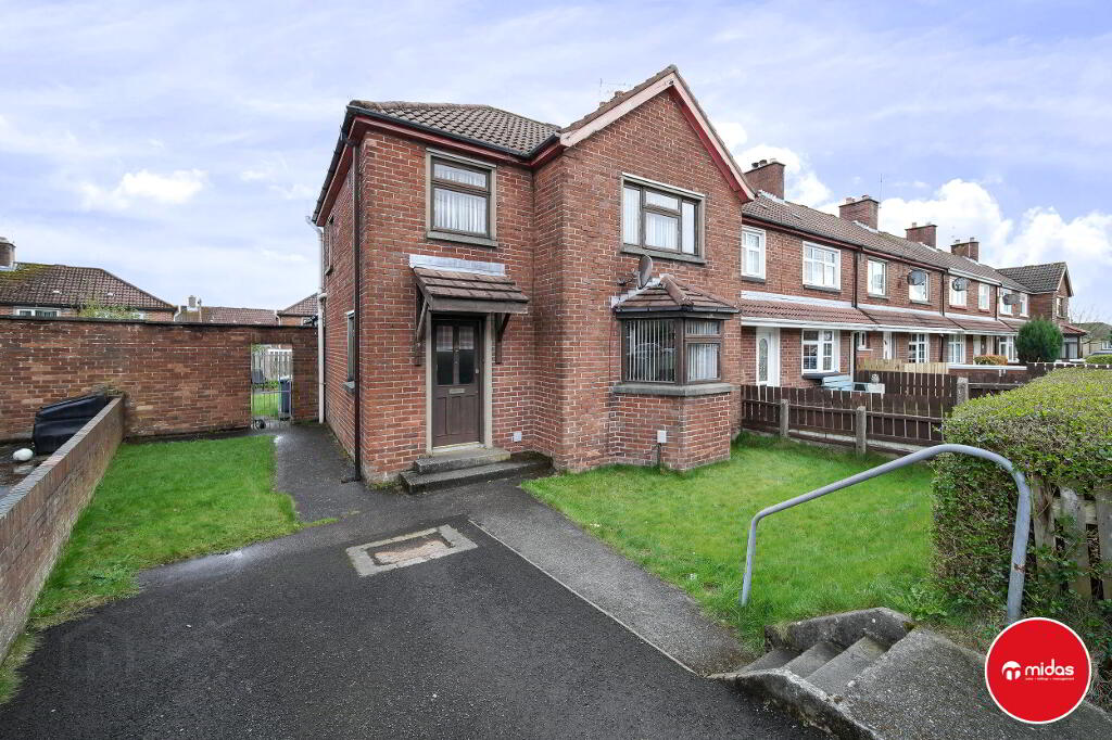 12 Malin Gardens Creggan, Derry City