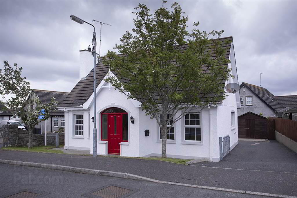 Photo 1 of 4 Blackthorn Close, Kilcoo, Newry