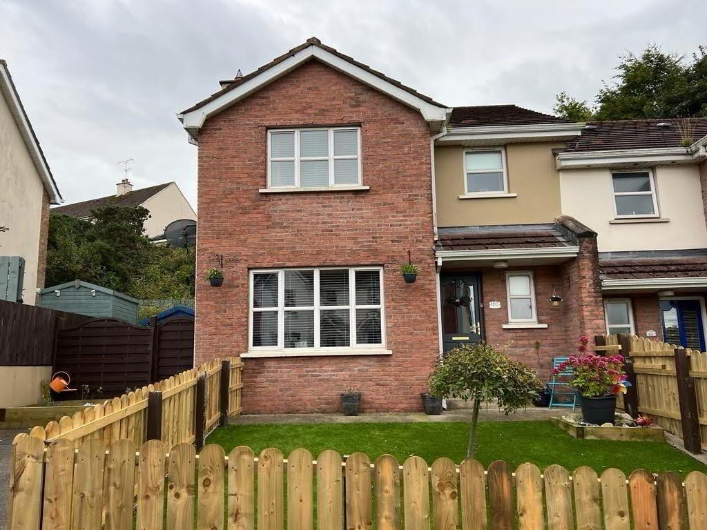 100 Good Shepherd Glen, Derry