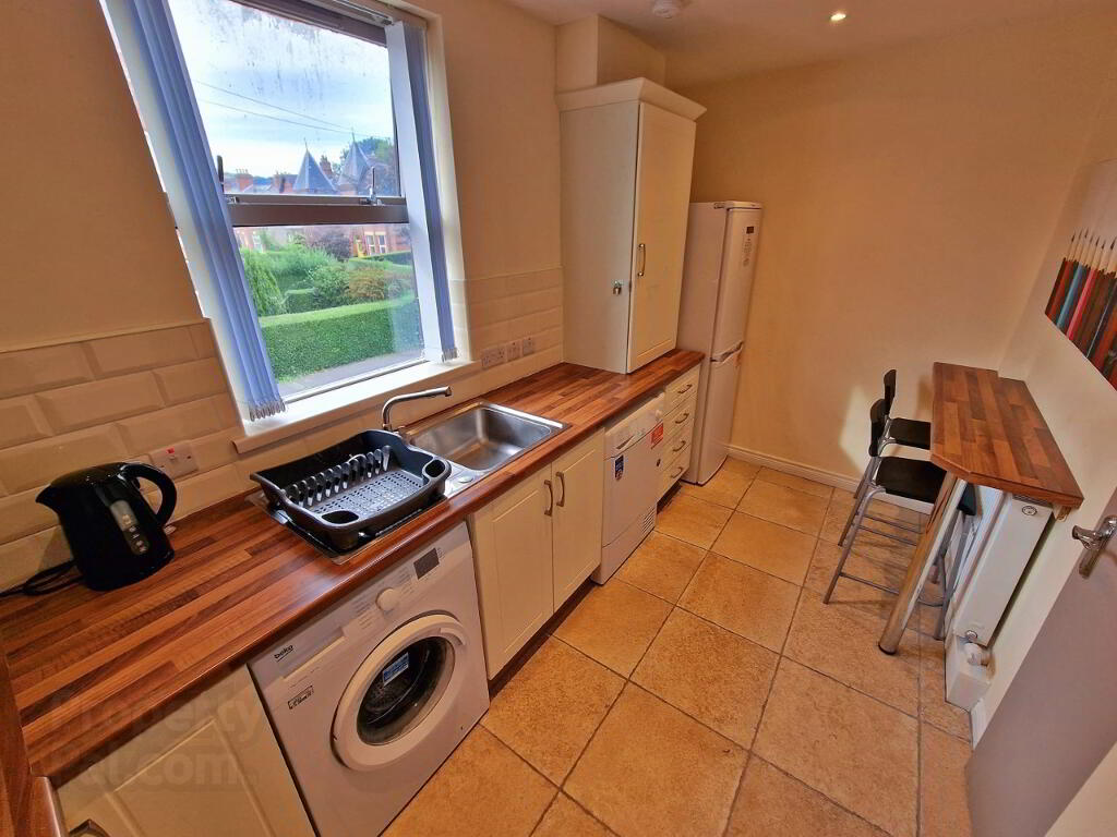 Photo 6 of Apartment For Rent, 26B Brookvale Ave, Belfast