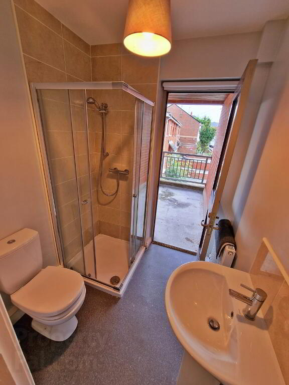 Photo 9 of Apartment For Rent, 26B Brookvale Ave, Belfast