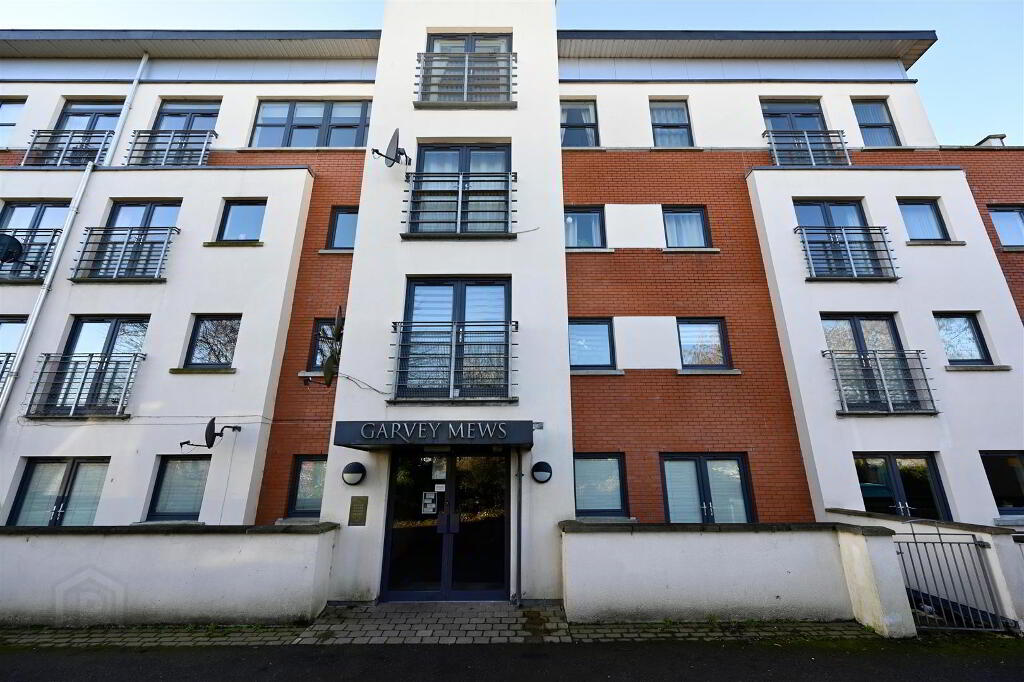 2 Bedroom Flat in BT28 1BS