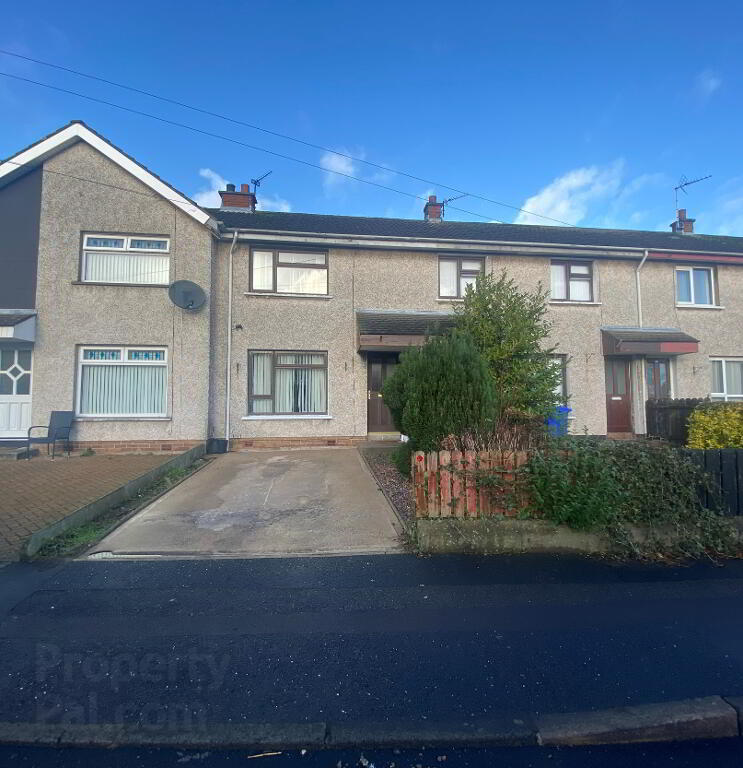 Photo 1 of 24 Limetree Close, Antrim