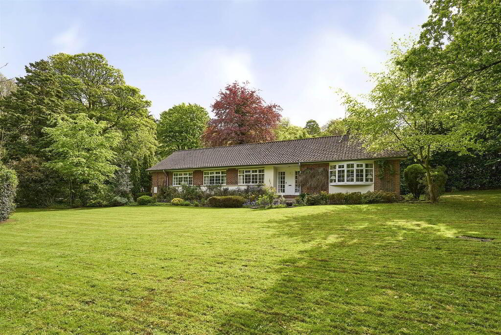 3 Woodlands Avenue, Off Bangor Road, Holywood