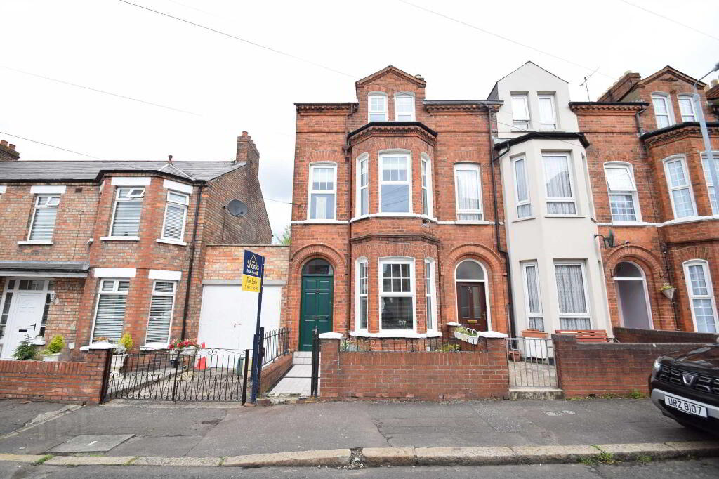 35 Willowbank Gardens, Belfast