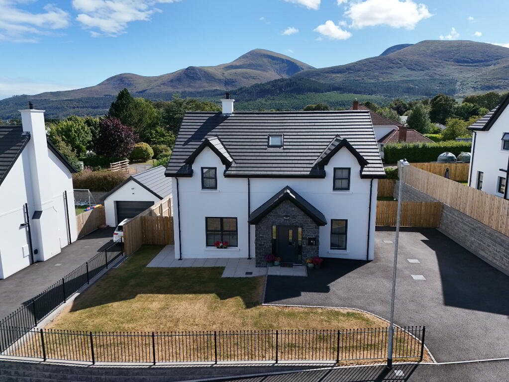 The Burren, Iveagh Hall, Tollymore Road, Newcastle, BT33 0FU