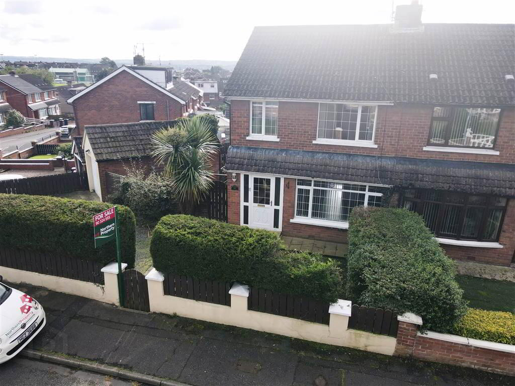 121 Stewartstown Park, Belfast