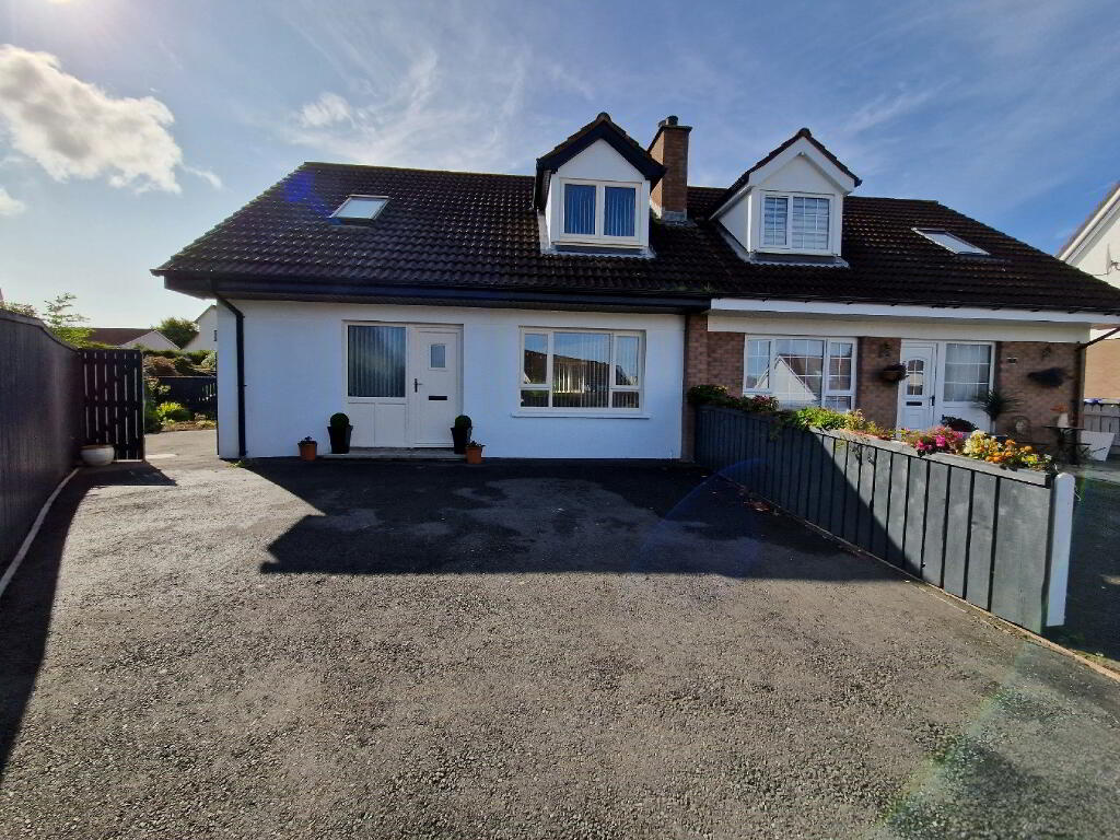 Photo 1 of 5a Ardaveen Close, Dublin Road, Newry