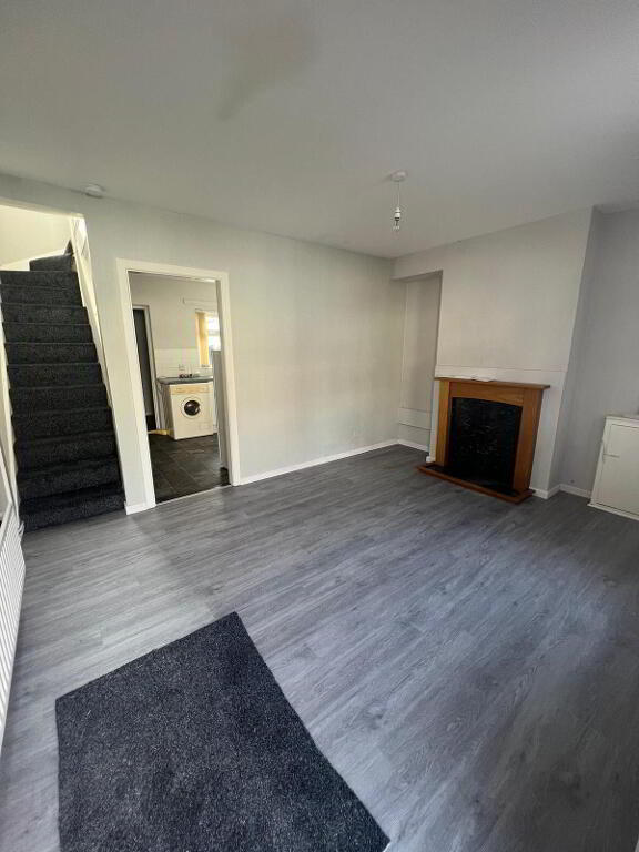 Photo 1 of 25 Glenvarlock Street, Belfast