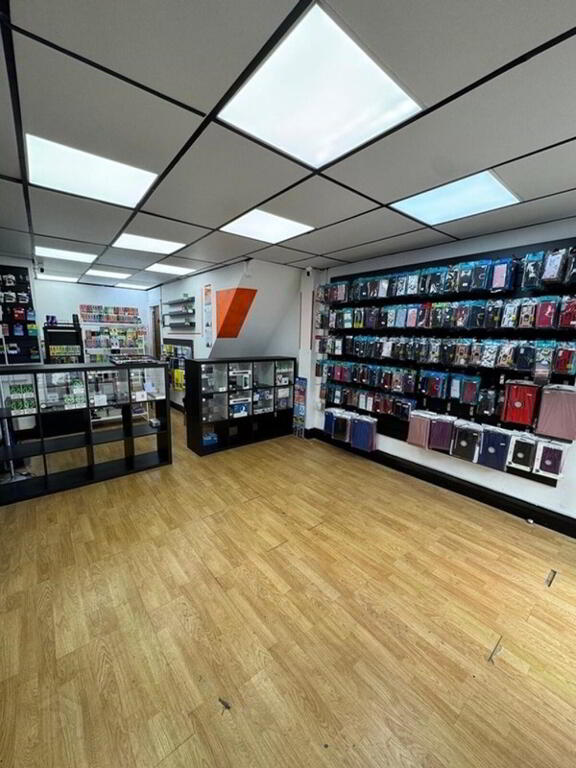 Photo 4 of 55 Castlereagh Road, Belfast