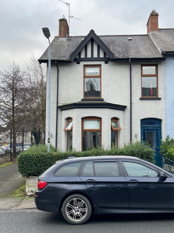 20 Meadowbank Avenue, Derry