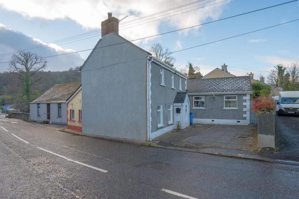 6 Main Road, Glynn, Larne
