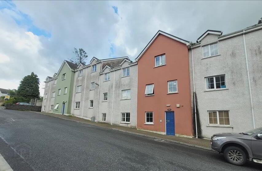 18 Dilon Court, Church Lane, Manorhamilton