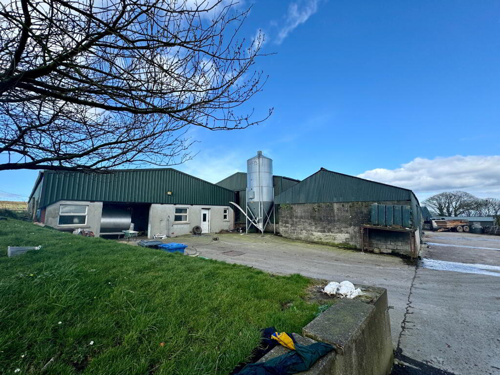 Photo 9 of Farm House With 9 Outbuildings, 20 Heather Road, Cityside, L’Derry