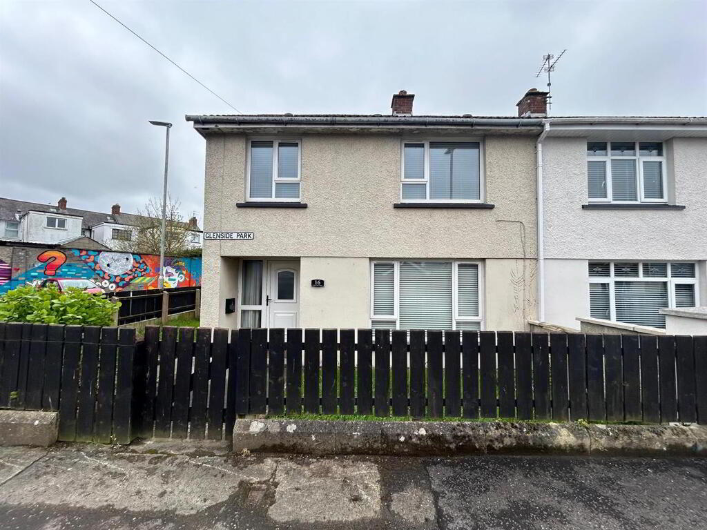 16 Glenside Park, Derry