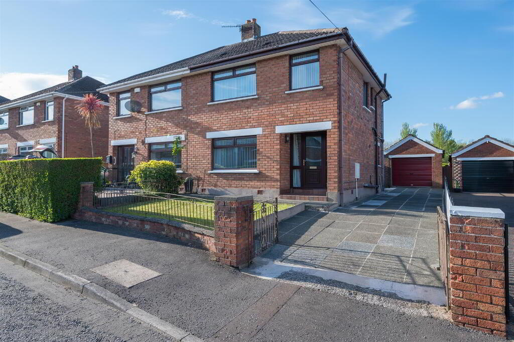 15 Jellicoe Drive, Belfast