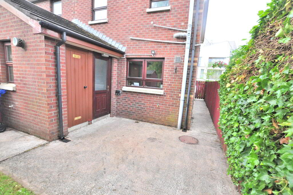 Photo 15 of 58 Annadale Crescent, Belfast