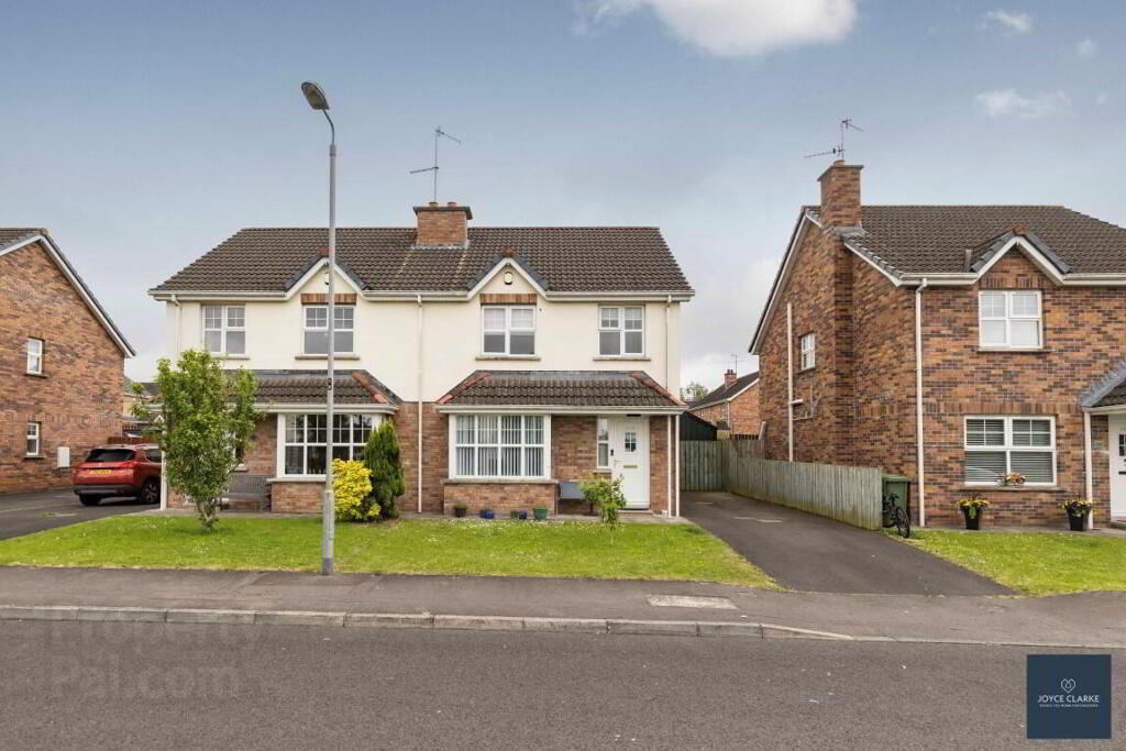 Photo 1 of 114 Carrigart Crescent, Lurgan