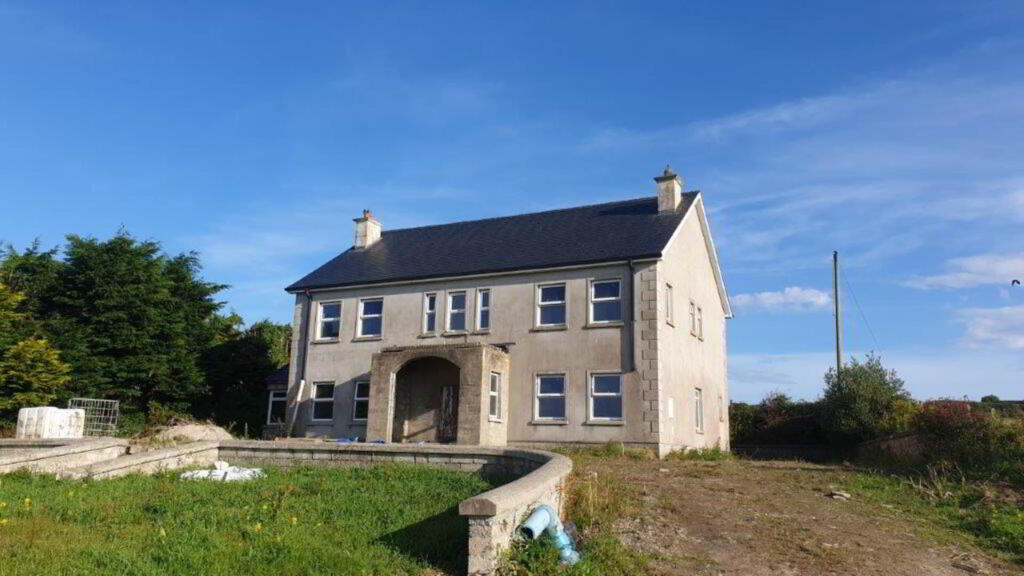 Ballyratten, Redcastle