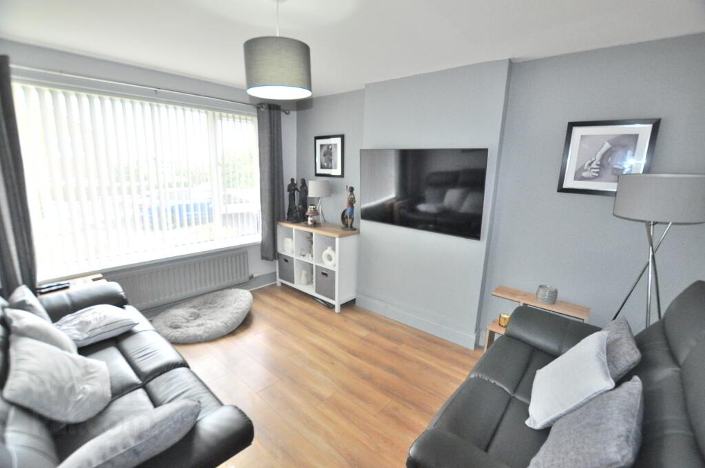 Photo 4 of 44 Westmorland Crescent, Bangor