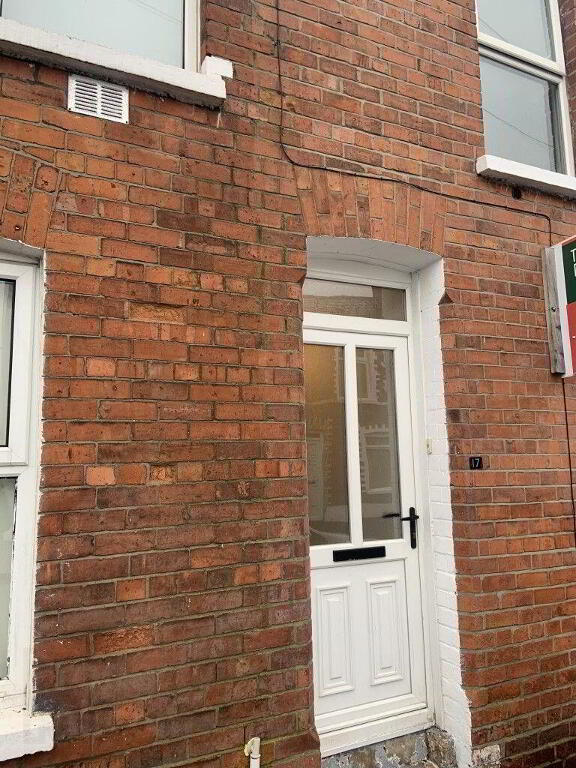 Photo 1 of 17 Chobham Street, Belfast