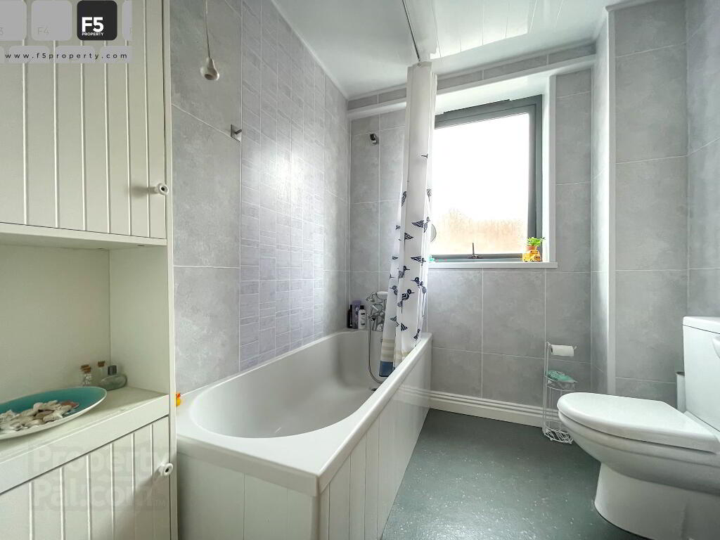 F5 Property - bathroom