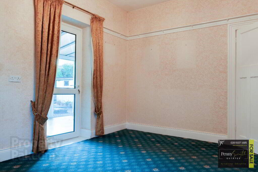 Photo 21 of 7 Hazeldene Gardens, Bangor