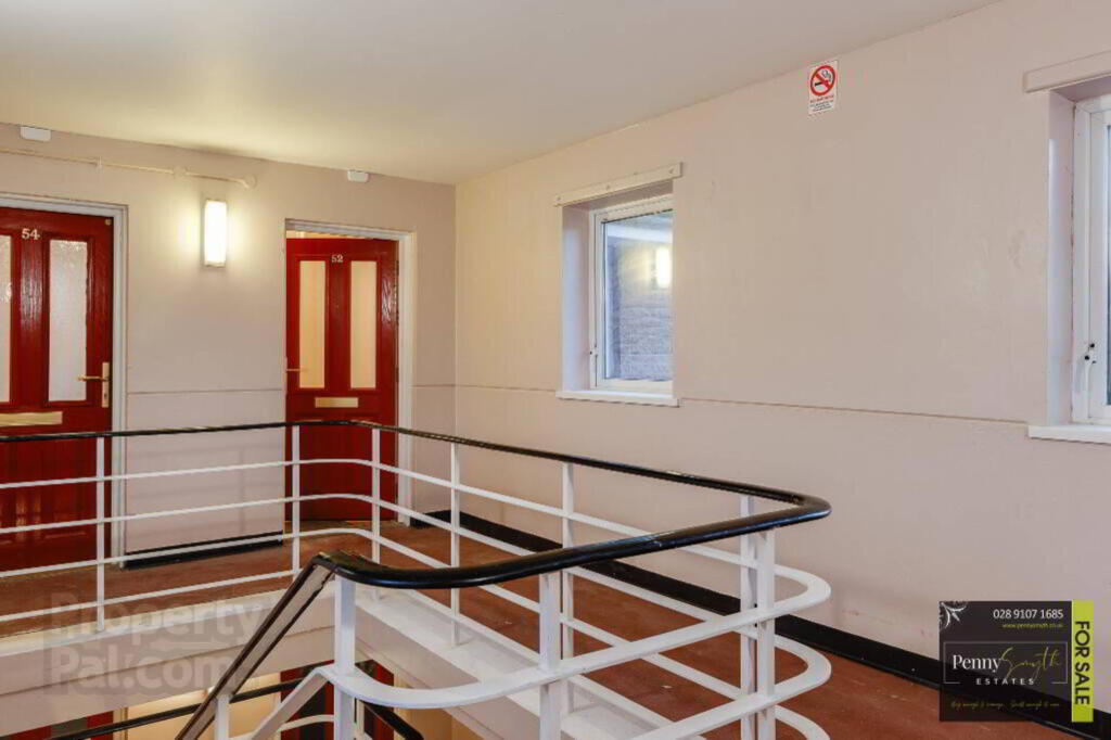 Photo 2 of 52 Drumawhey Gardens, Bangor
