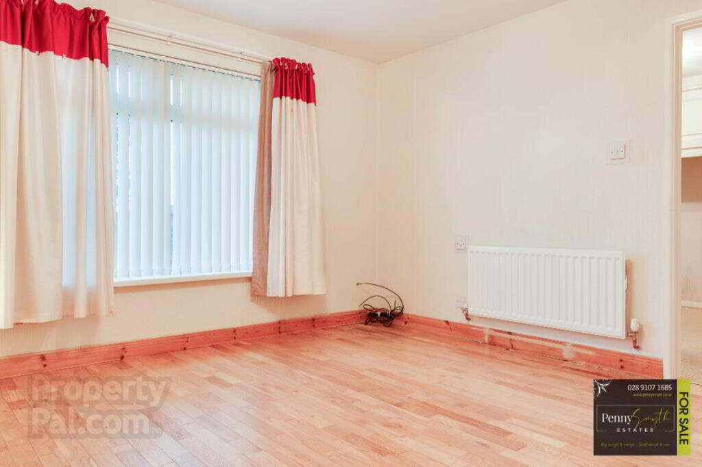 Photo 9 of 52 Drumawhey Gardens, Bangor