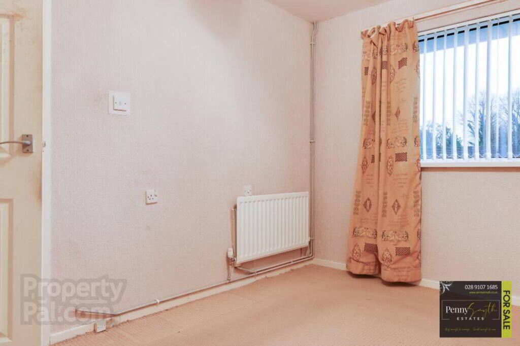 Photo 14 of 52 Drumawhey Gardens, Bangor