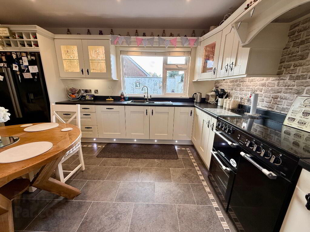 Photo 6 of 22 Cranford Crescent, Lisnagelvin, L’derry