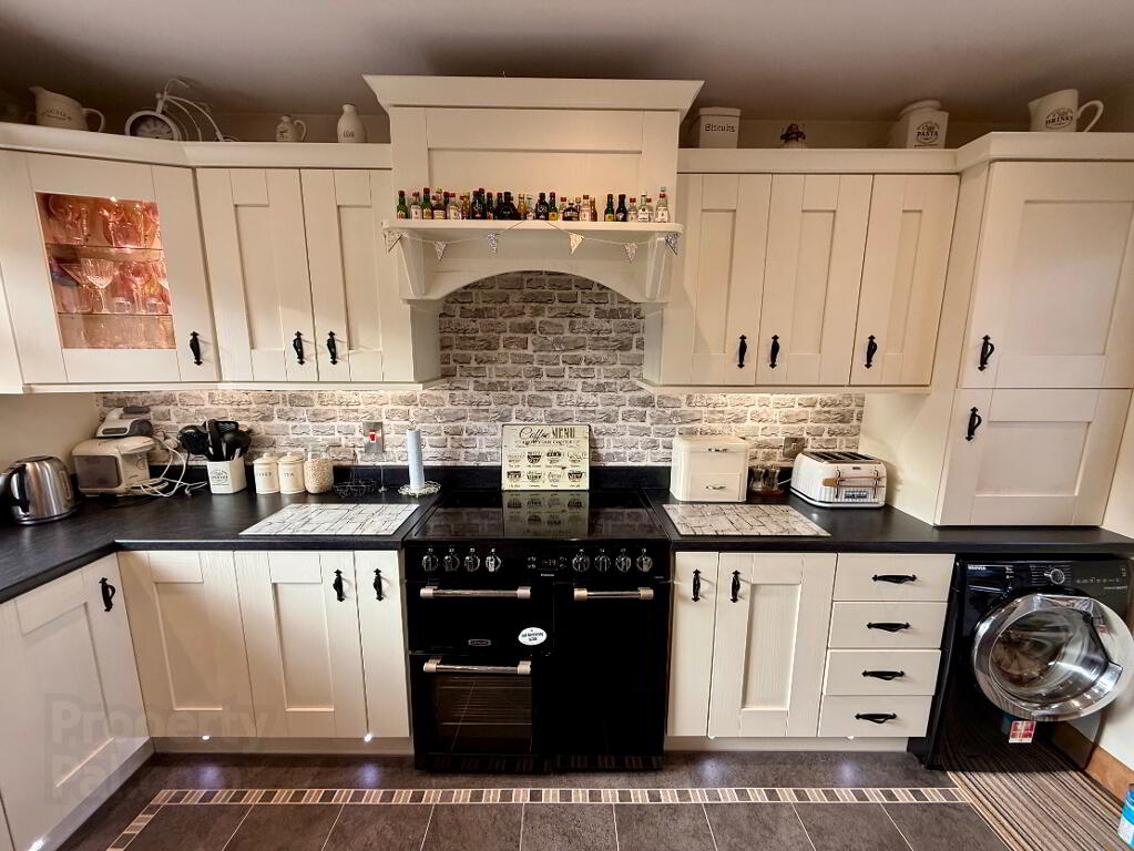 Photo 8 of 22 Cranford Crescent, Lisnagelvin, L’derry