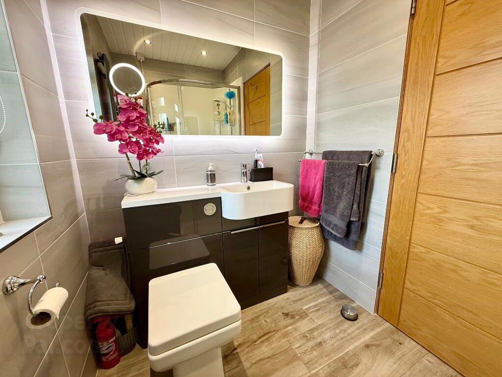 Photo 11 of 22 Cranford Crescent, Lisnagelvin, L’derry