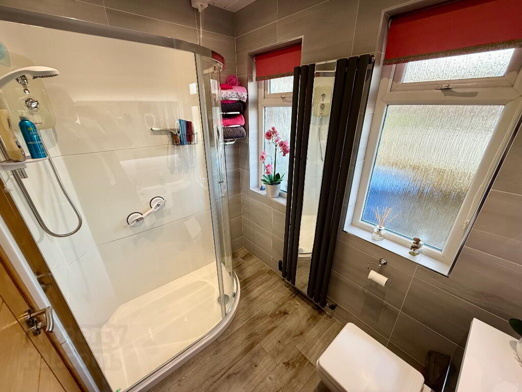 Photo 12 of 22 Cranford Crescent, Lisnagelvin, L’derry