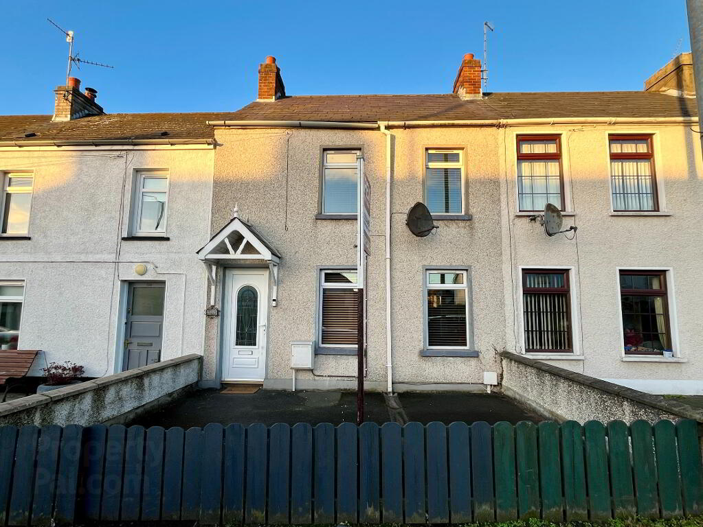 Photo 1 of 120 Avenue Road, Lurgan