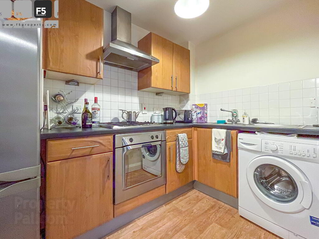 10 Firmont 2-Kitchen