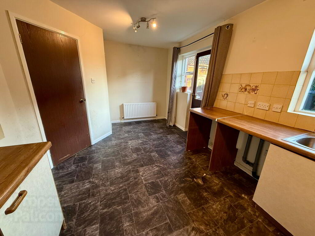 Photo 4 of 120 Pelham Road, Altnagelvin, L'Derry