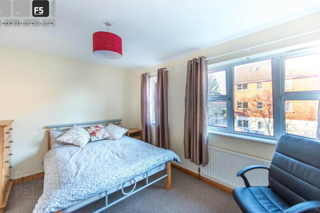 6 Ardenlee Way Bedroom 1